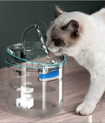 Fuente De Agua Para Gatos Bebedero Mascotas 2 Lts Envio Gratis